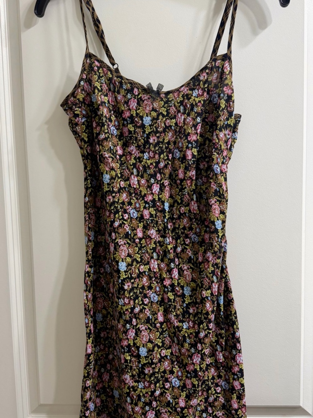 wild fable Black Floral Slip Dress with Pink & Blue Roses sz XS